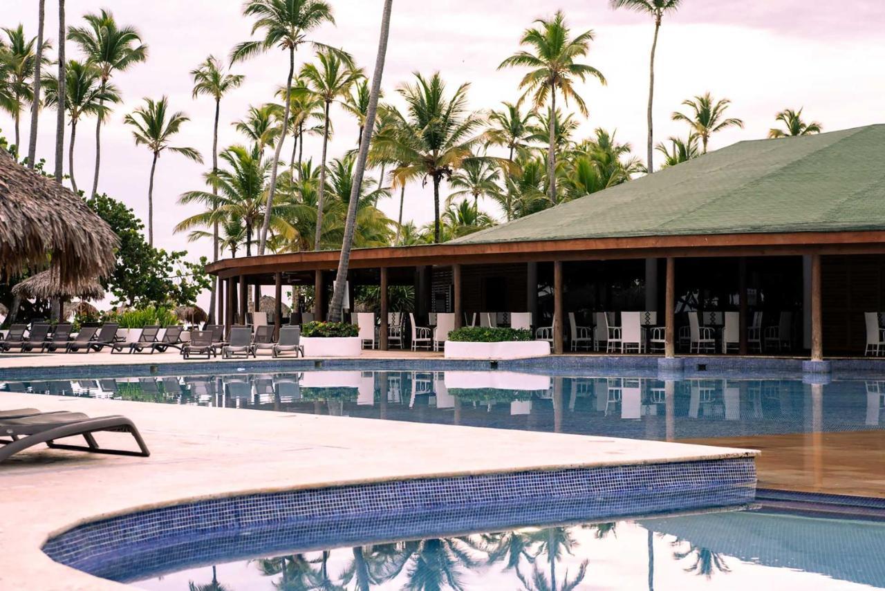 Grand Sirenis Punta Cana Resort & Aquagames Uvero Alto Exterior photo The pool at the resort