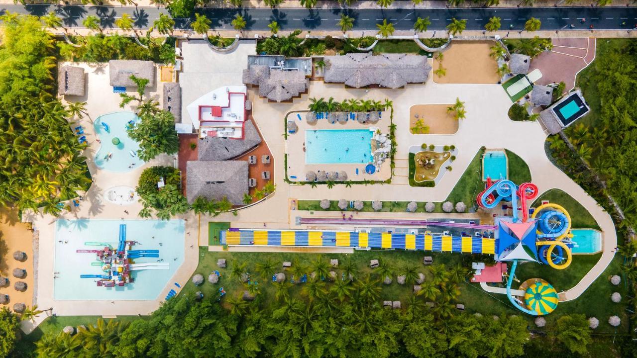 Grand Sirenis Punta Cana Resort & Aquagames Uvero Alto Exterior photo Aerial view of Splash Jungle Water Park