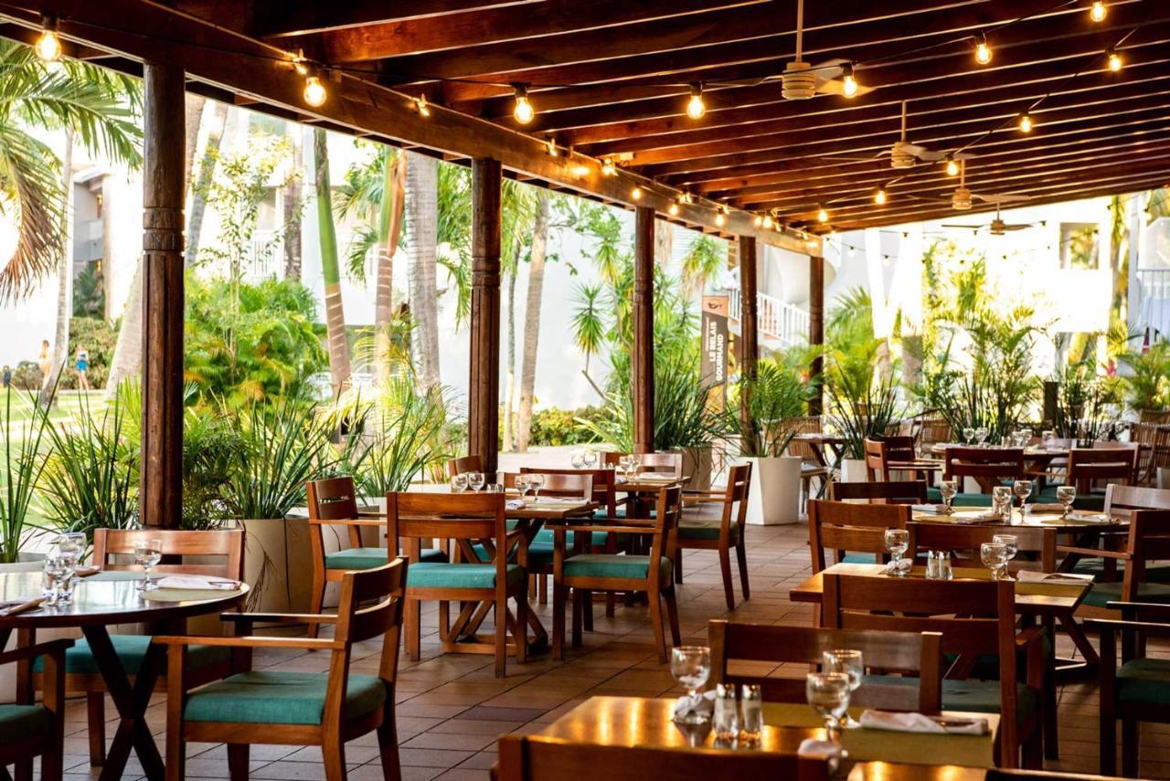Grand Sirenis Punta Cana Resort & Aquagames Uvero Alto Exterior photo The interior of the restaurant