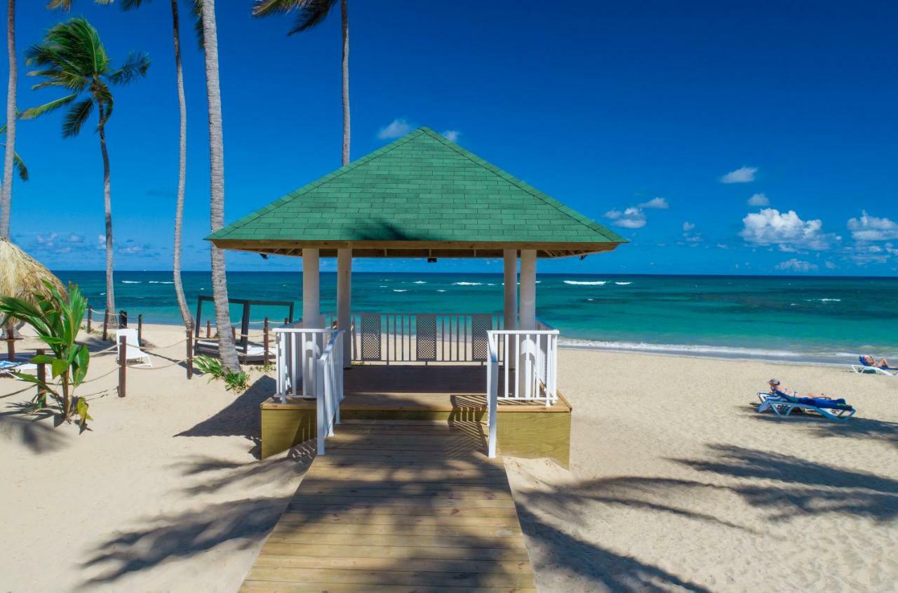 Grand Sirenis Punta Cana Resort & Aquagames Uvero Alto Exterior photo A beach in Punta Cana