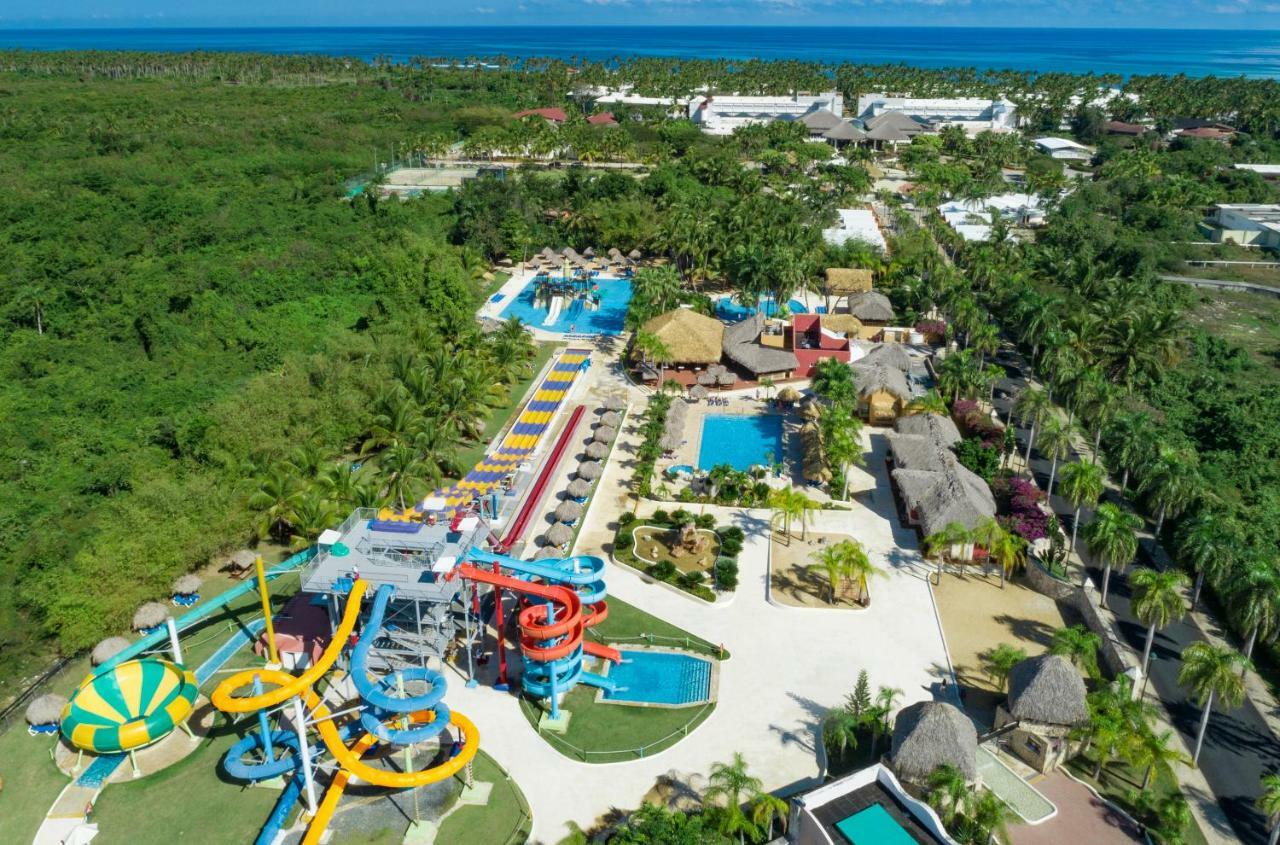 Grand Sirenis Punta Cana Resort & Aquagames Uvero Alto Exterior photo Aerial view of the resort